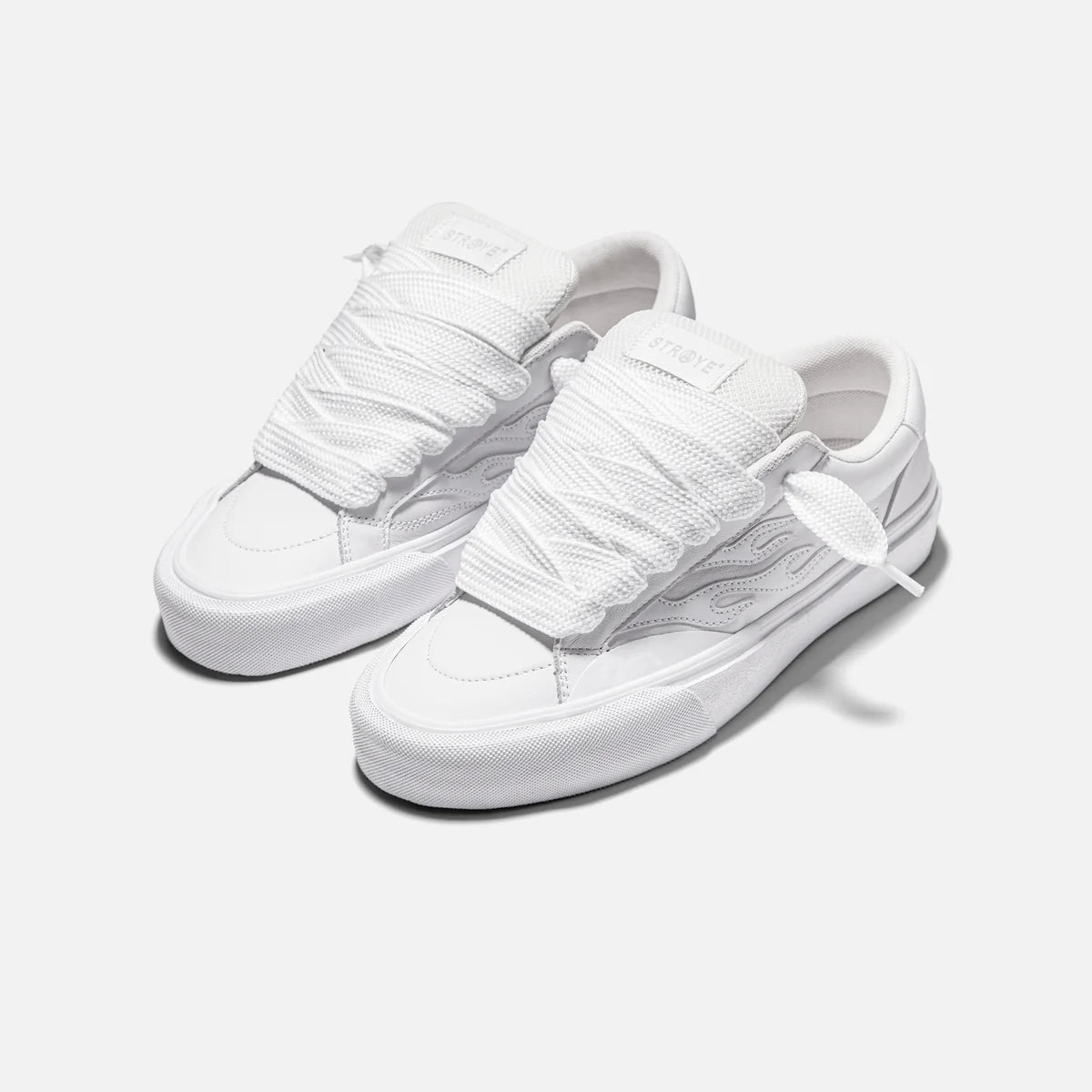STRAYE PUFF LOGAN "Whiteout"