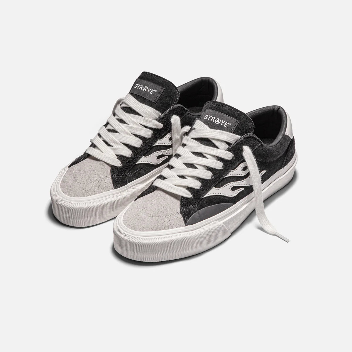 STRAYE LOGAN "Black Vintage"