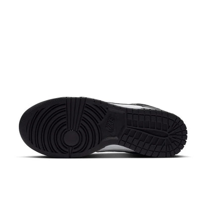 Nike Dunk Low "Panda"