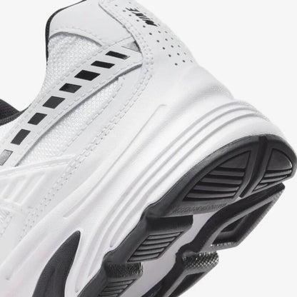 Nike Initiator W