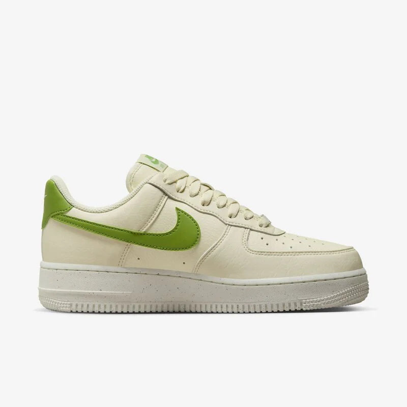 Nike AIr Force 1 W