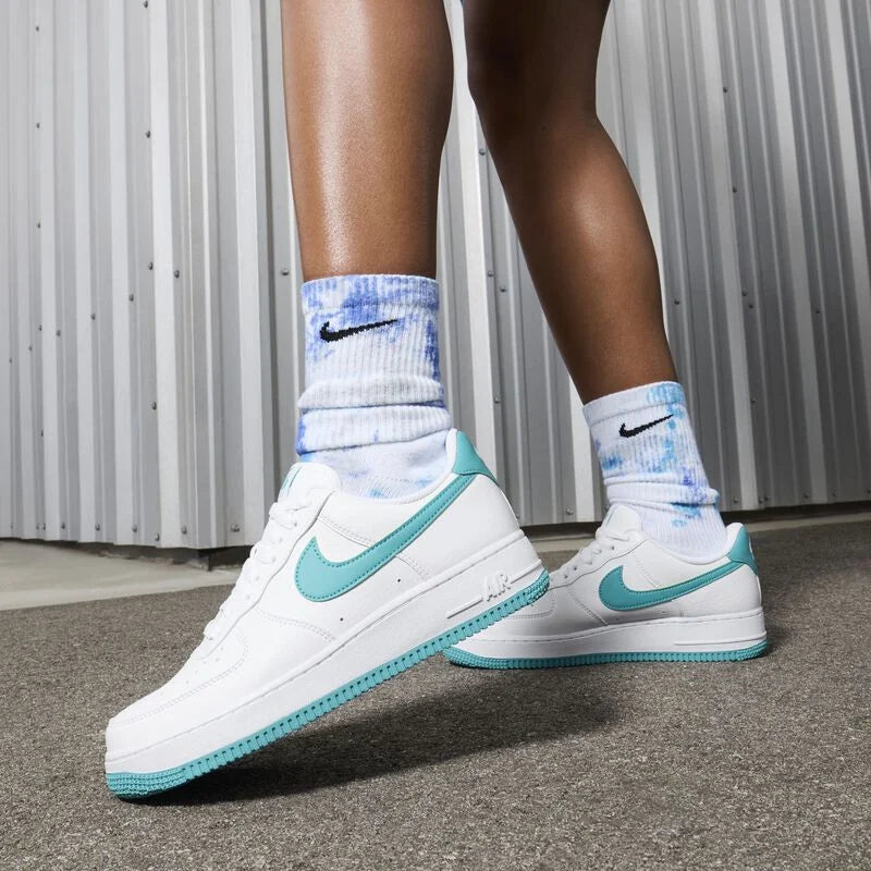 Nike Air Force 1 07 SE