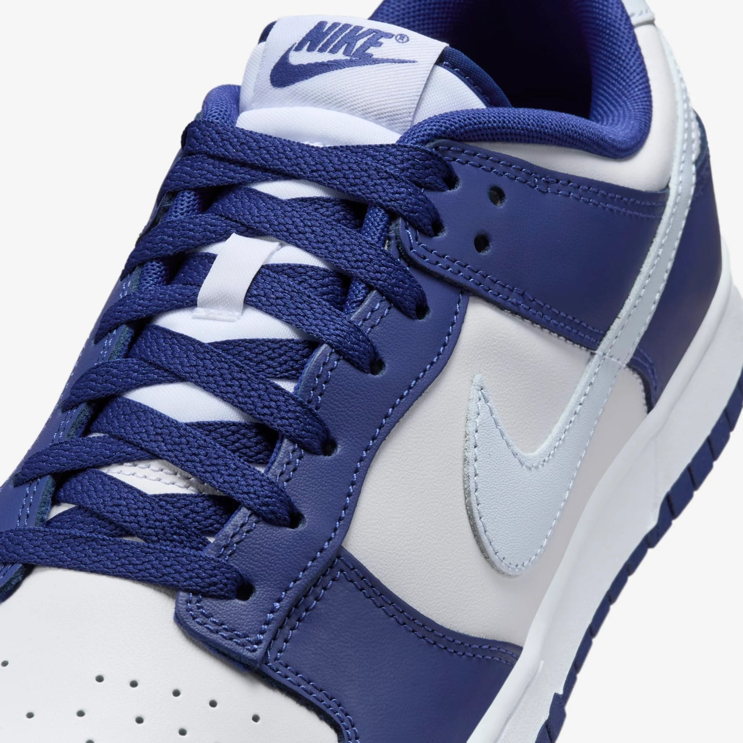 Nike Dunk Low Retro
