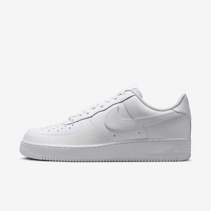 NIKE AIR FORCE 1 "Carbon Fiber"
