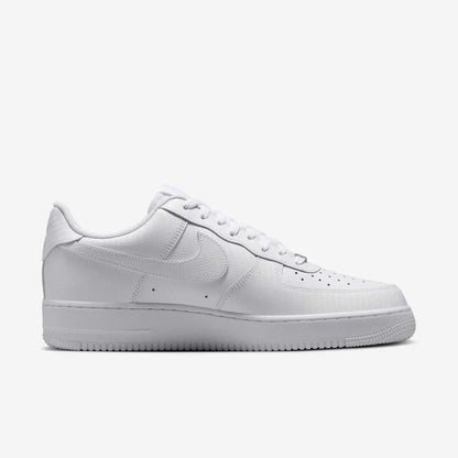 NIKE AIR FORCE 1 "Carbon Fiber"