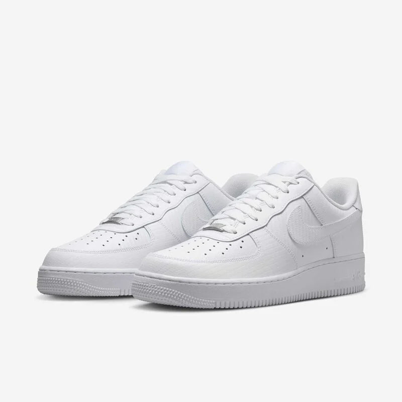 NIKE AIR FORCE 1 "Carbon Fiber"