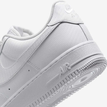 NIKE AIR FORCE 1 "Carbon Fiber"