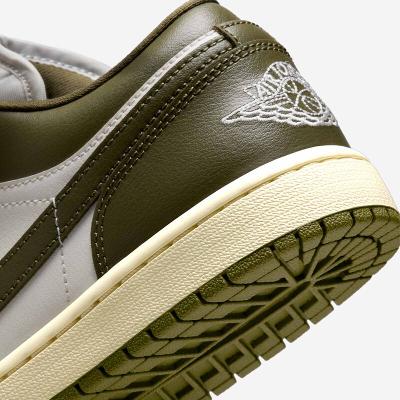 Air Jordan 1 Low W MEDIUM OLIVE