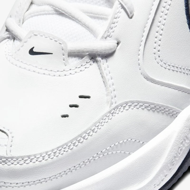 Nike Air Monarch IV