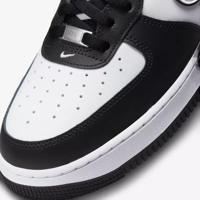 Nike Air Force 1 07’
