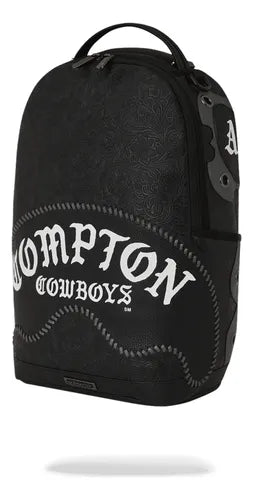 Mochila Sprayground Compton Cowboys Embossed 910b5974nsz Color Negro