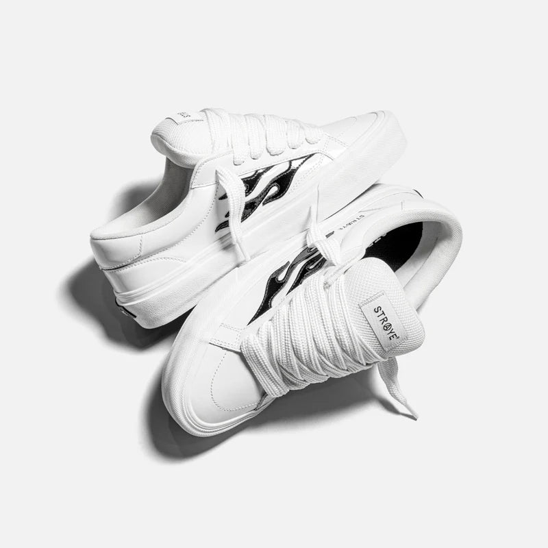STRAYE LOGAN PUFF "GLOSSY WHITE"