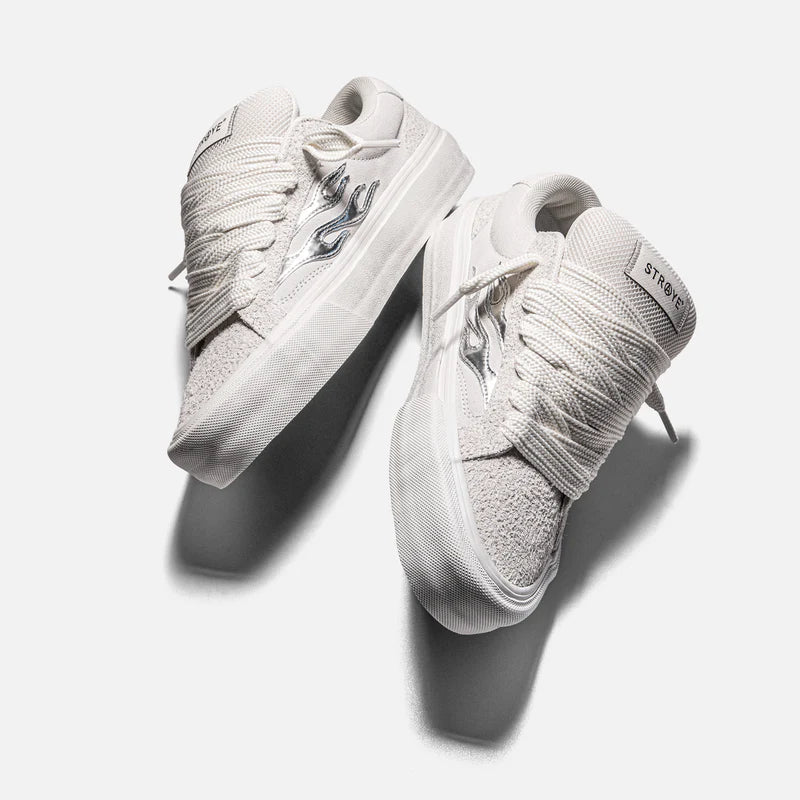 STRAYE LOGAN PUFF "White Chrome"