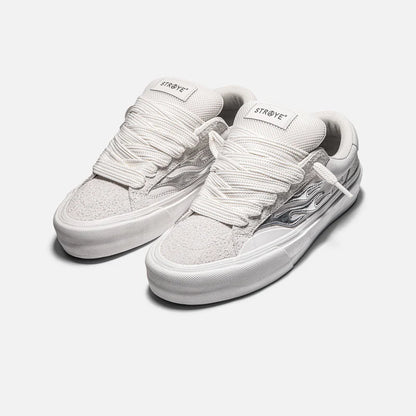 STRAYE LOGAN PUFF "White Chrome"