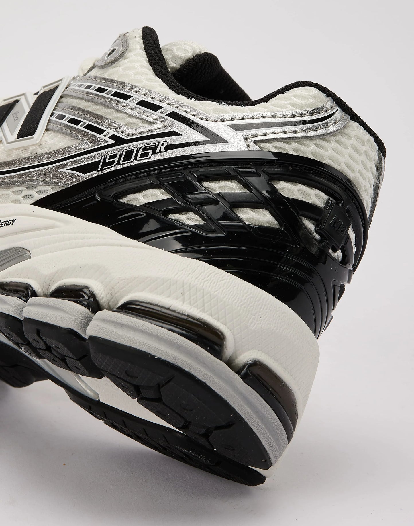 New Balance 1906R GS