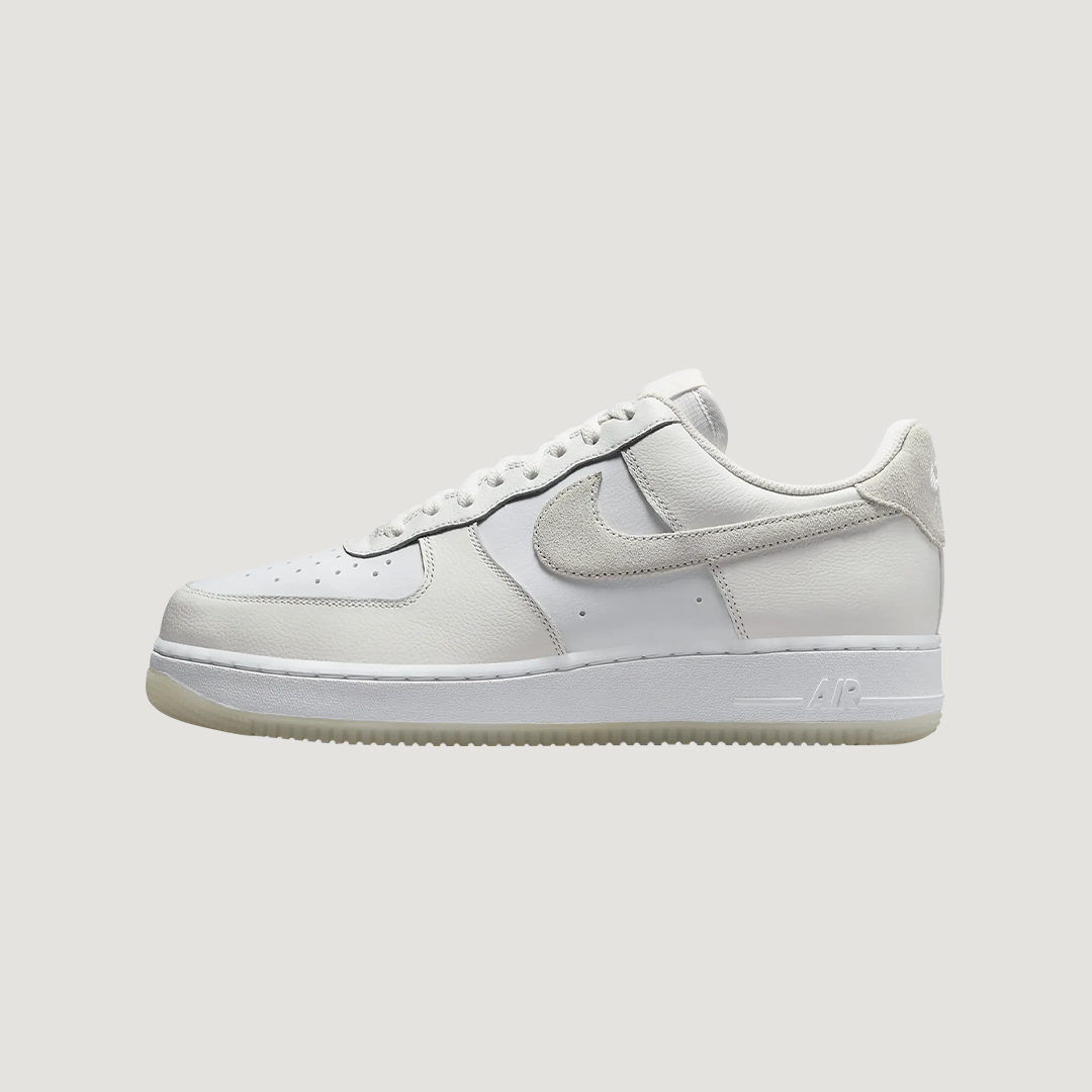 Nike Air Force 1 '07 LV8