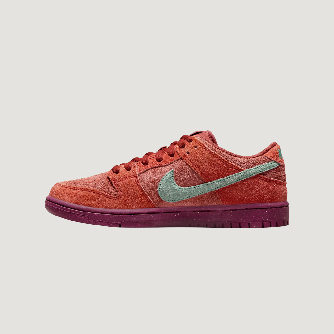 Nike SB Dunk Low Pro Premium