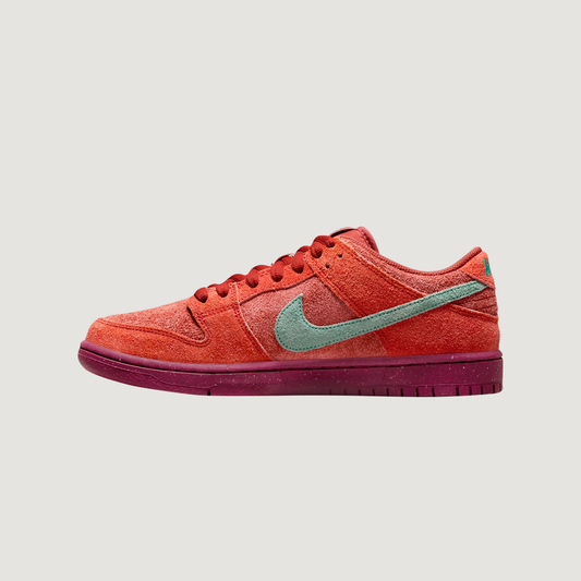 Nike SB Dunk Low Pro Premium