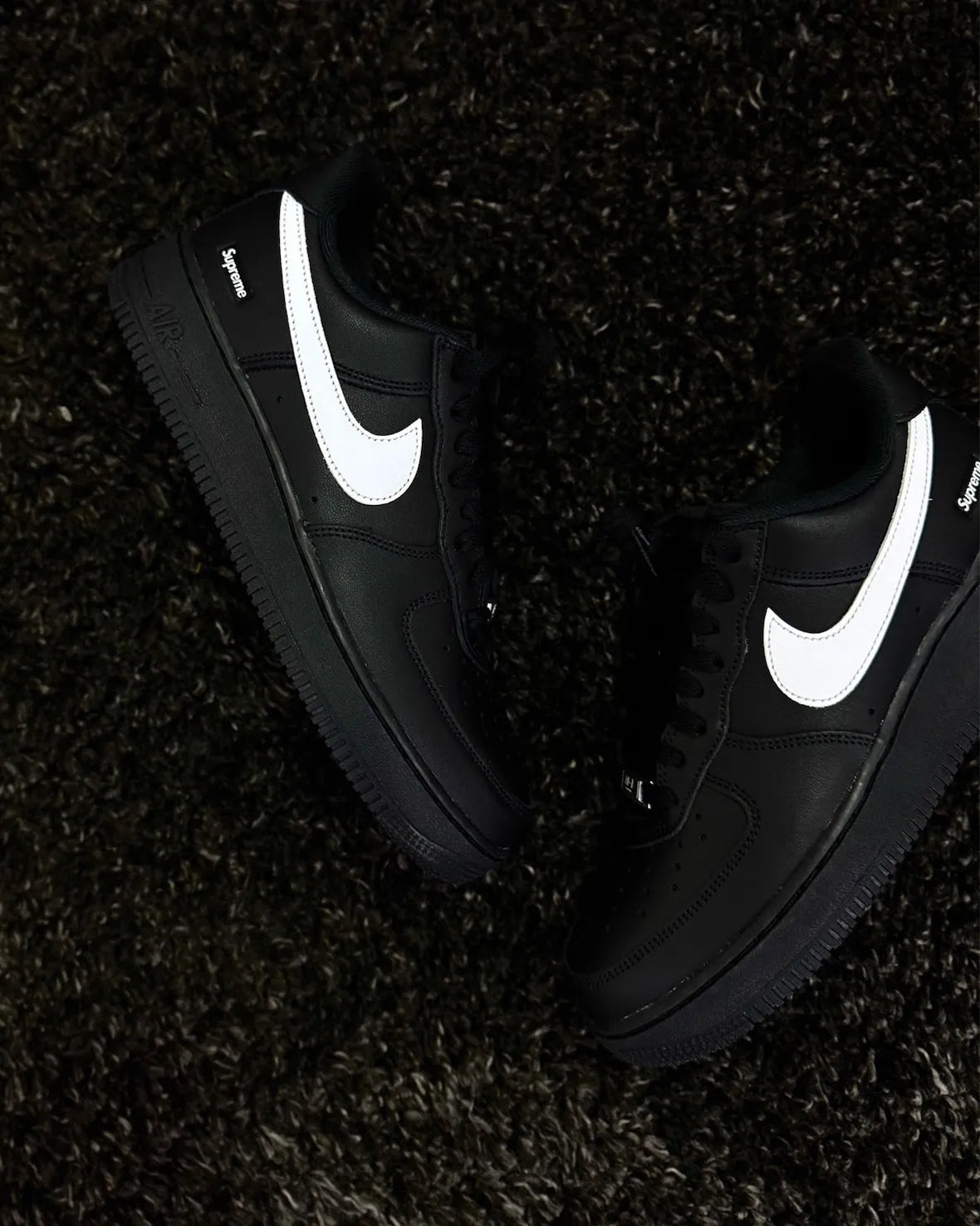 Nike AIR FORCE 1 X SUPREME (2025)