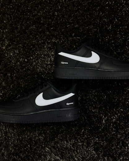 Nike AIR FORCE 1 X SUPREME (2025)