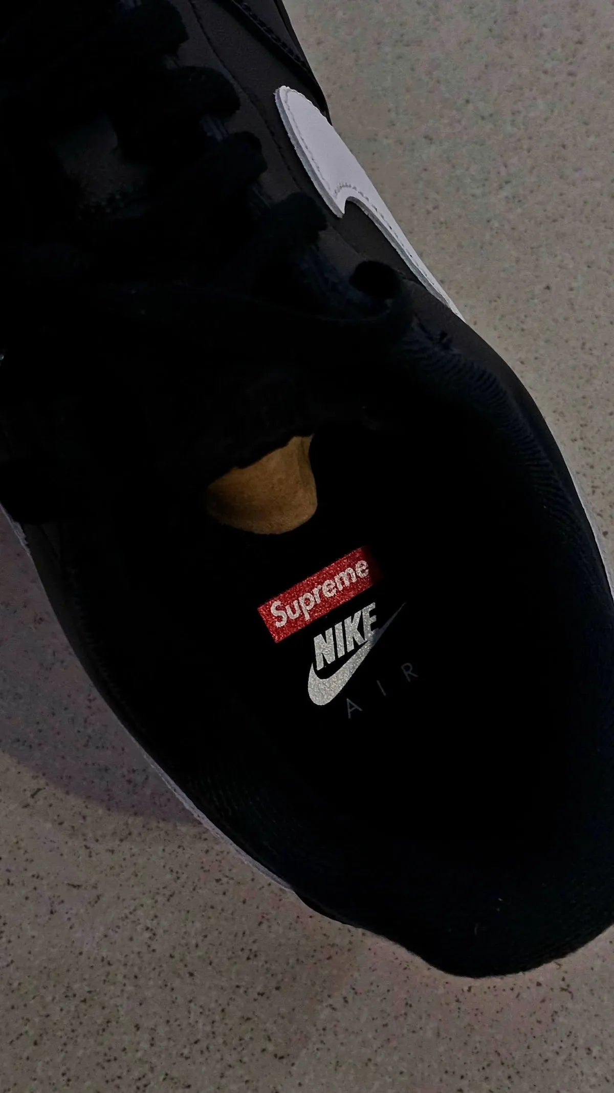 Nike AIR FORCE 1 X SUPREME (2025)